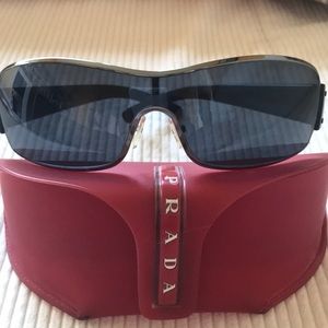 Prada sunglass